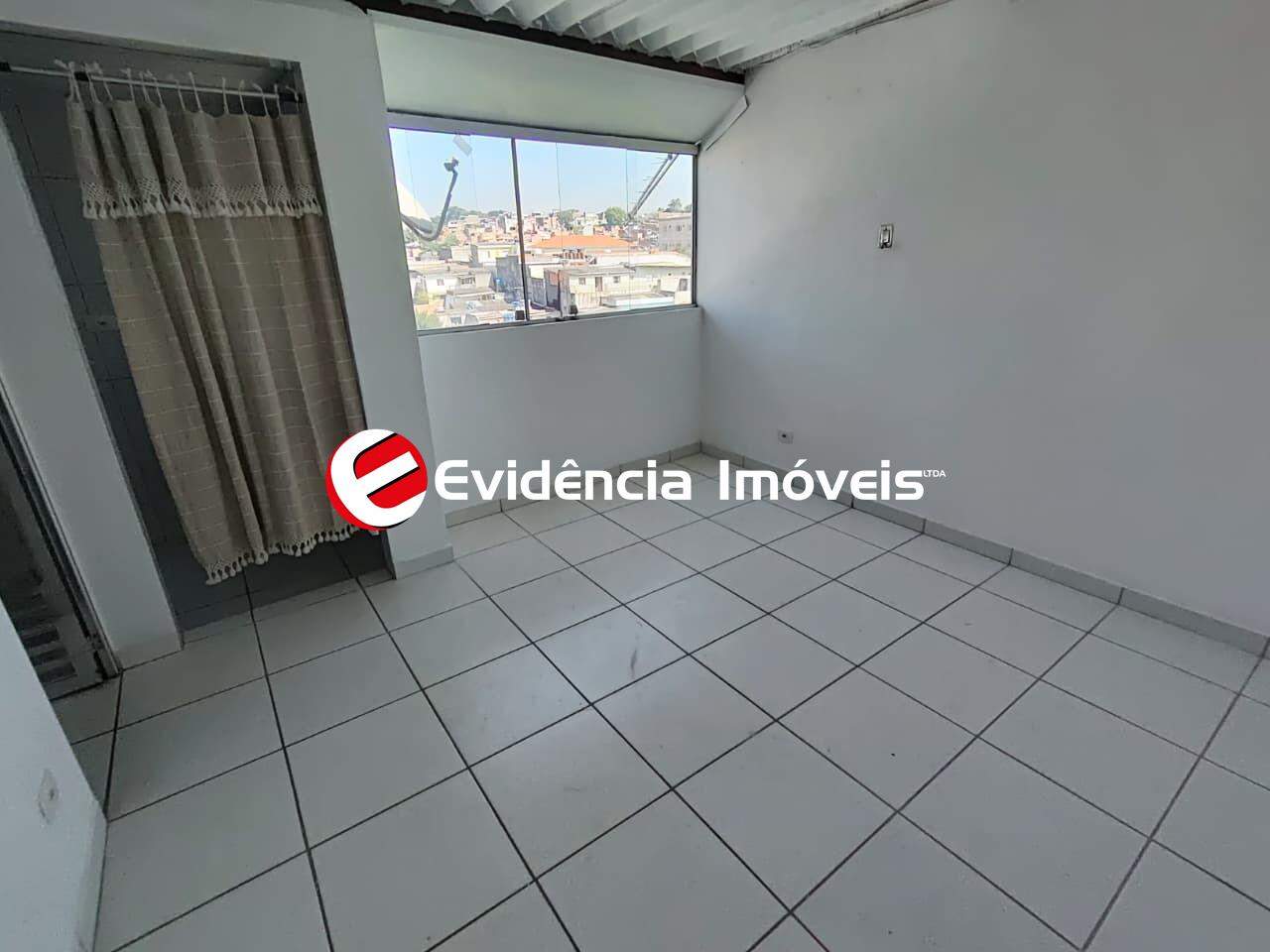 Sobrado para aluguel no Taboão: 