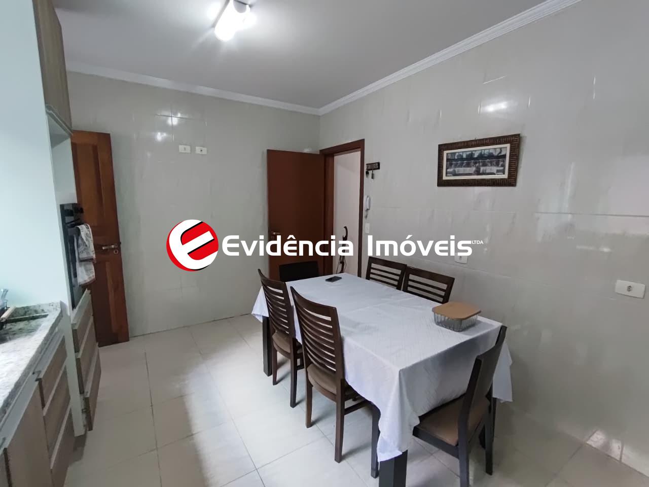 Sobrado à venda no Vila Floresta: 