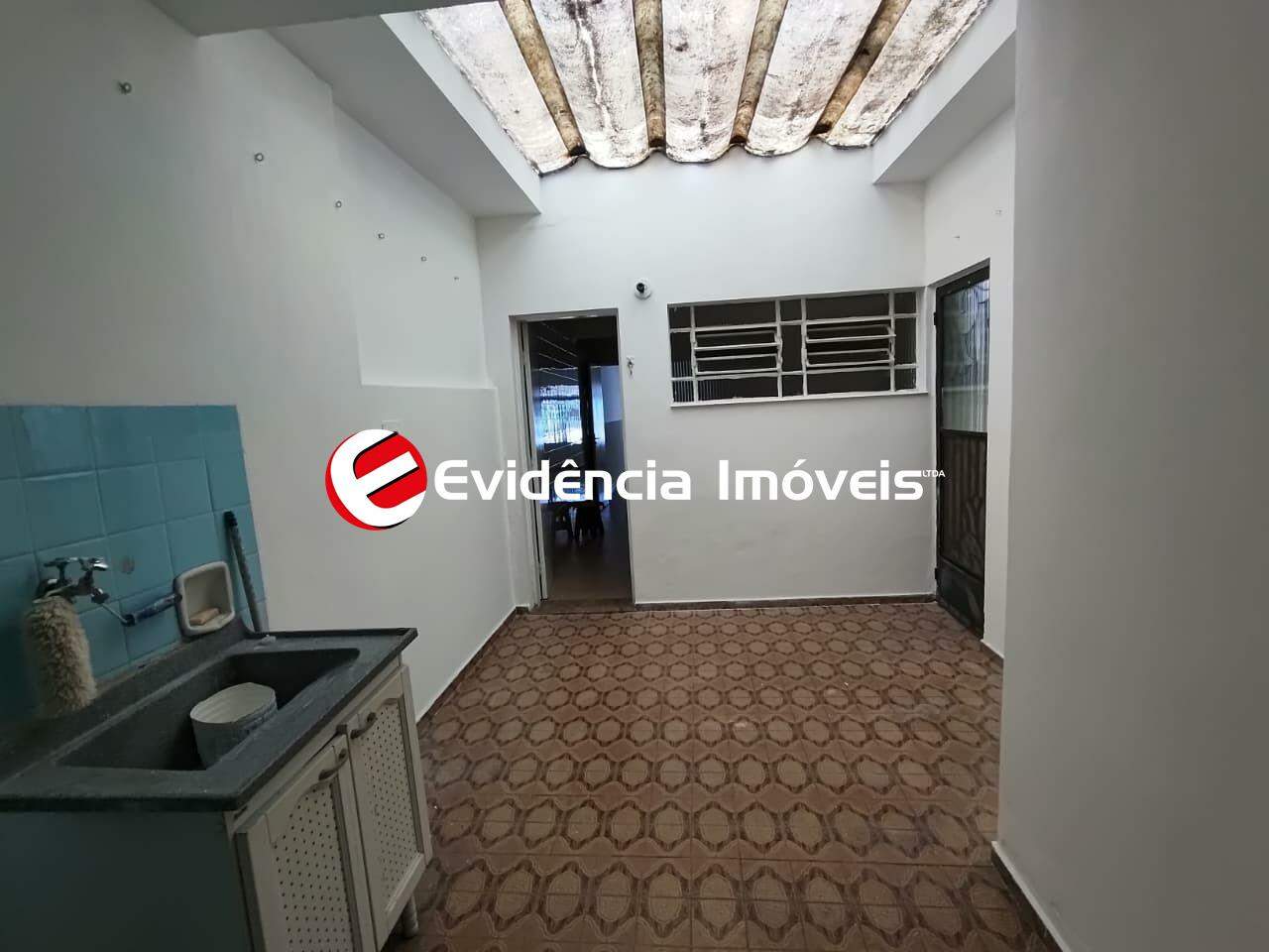 Sobrado para aluguel no Baeta Neves: 