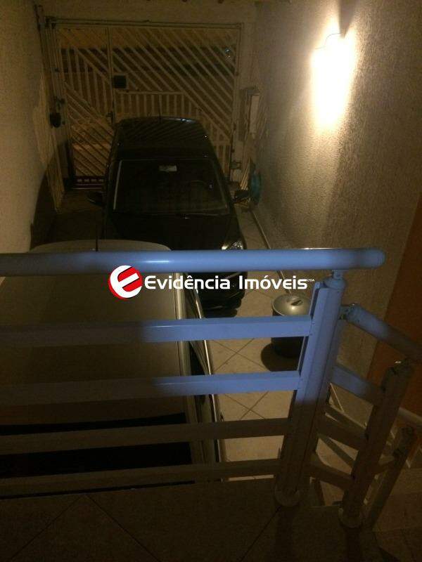 Sobrado à venda no Vila Lutécia: 