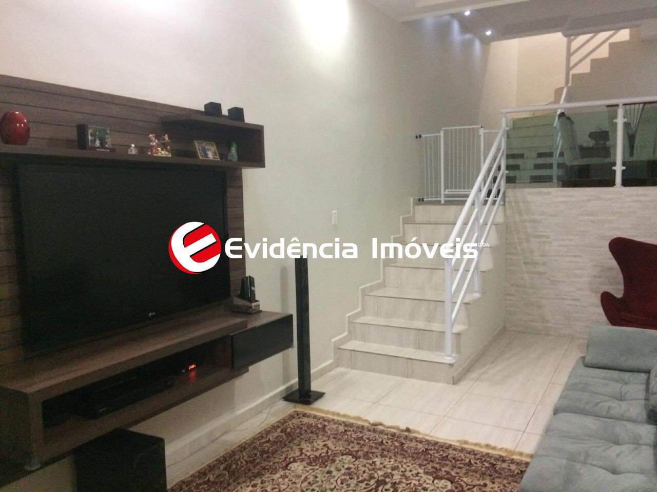 Sobrado à venda no Vila Lutécia: 