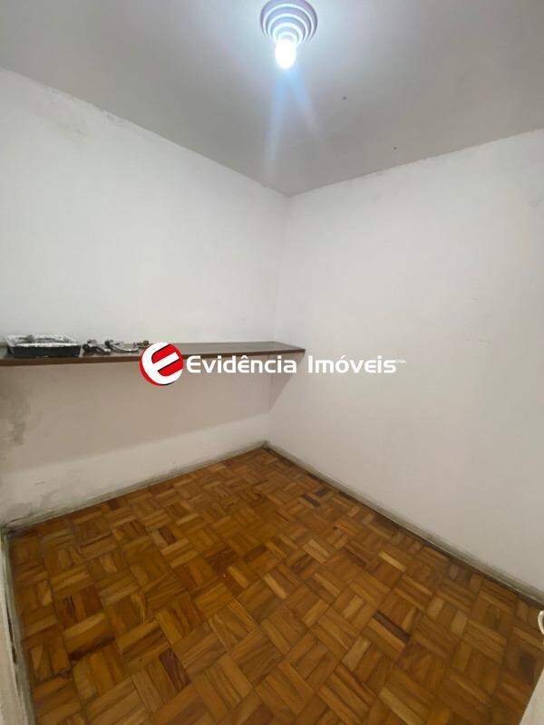 Sobrado para aluguel no Vila Scarpelli: despensa