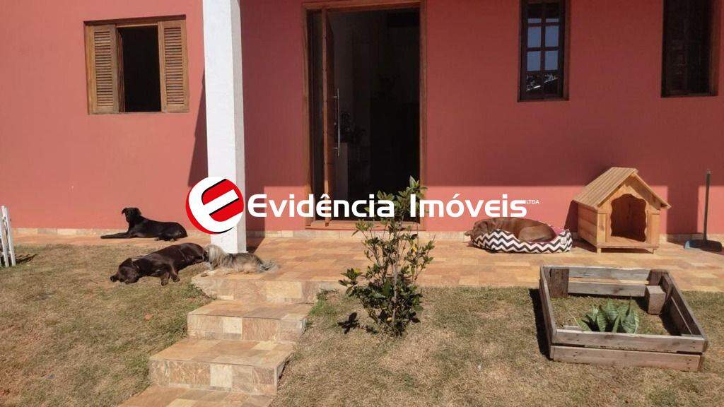 Casa à venda no Recanto Maravilha III: 