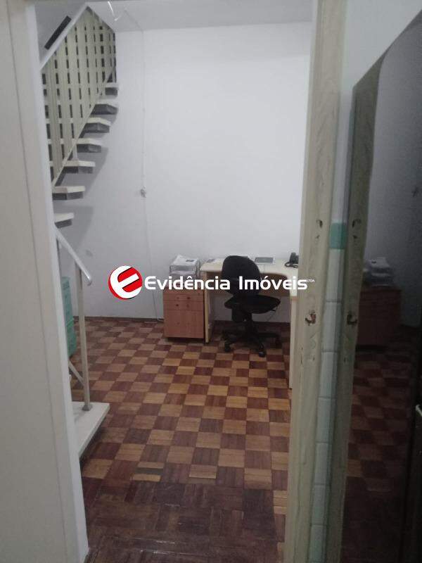 Sobrado à venda no Baeta Neves: 