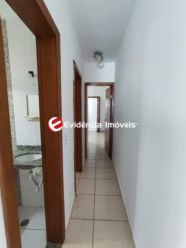 Cobertura à venda no Vila Linda: corredor