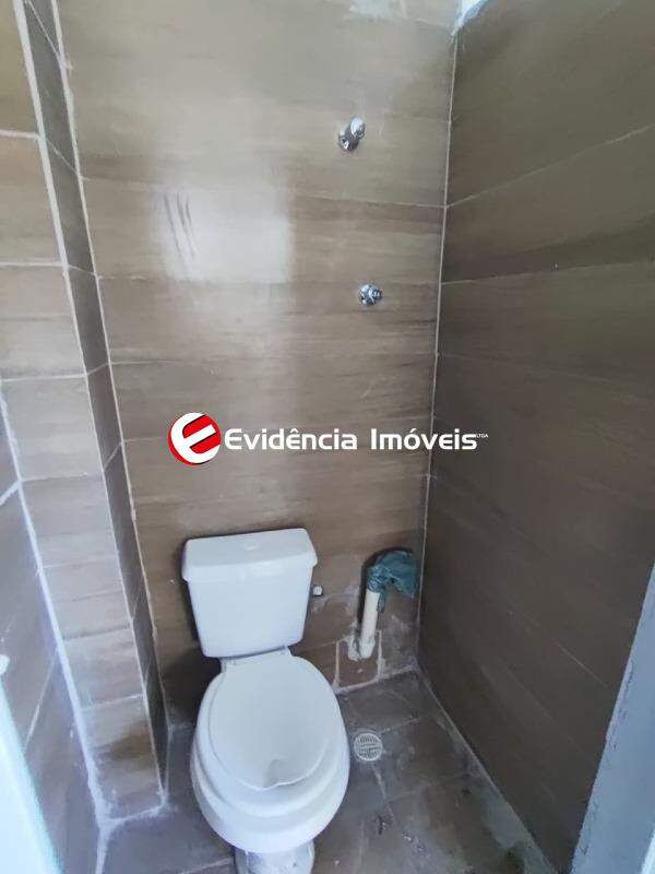 Casa para aluguel no Vila Alice: lavabo