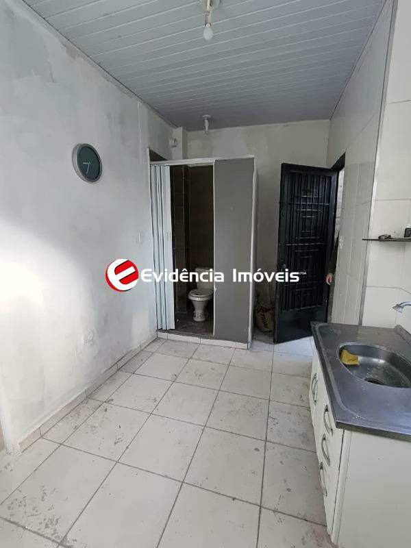 Casa para aluguel no Vila Alice: cozinha