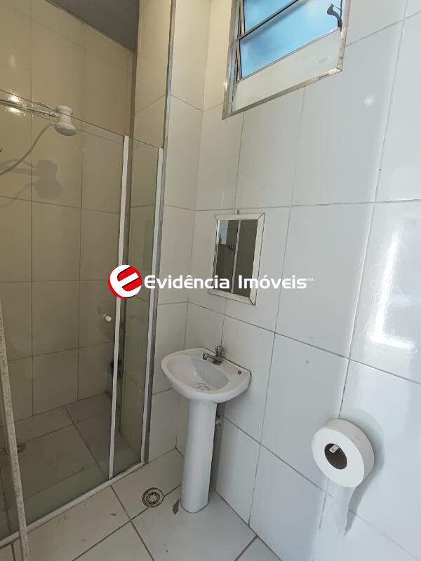 Salão para aluguel no Vila Alice: banheiro