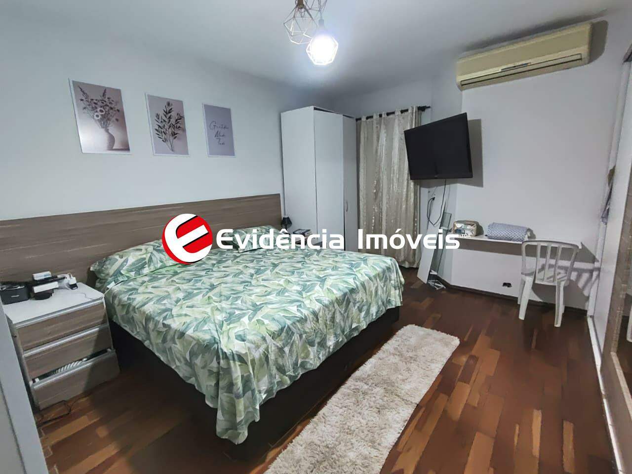 Sobrado à venda no Jardim Bom Pastor: suíte 2