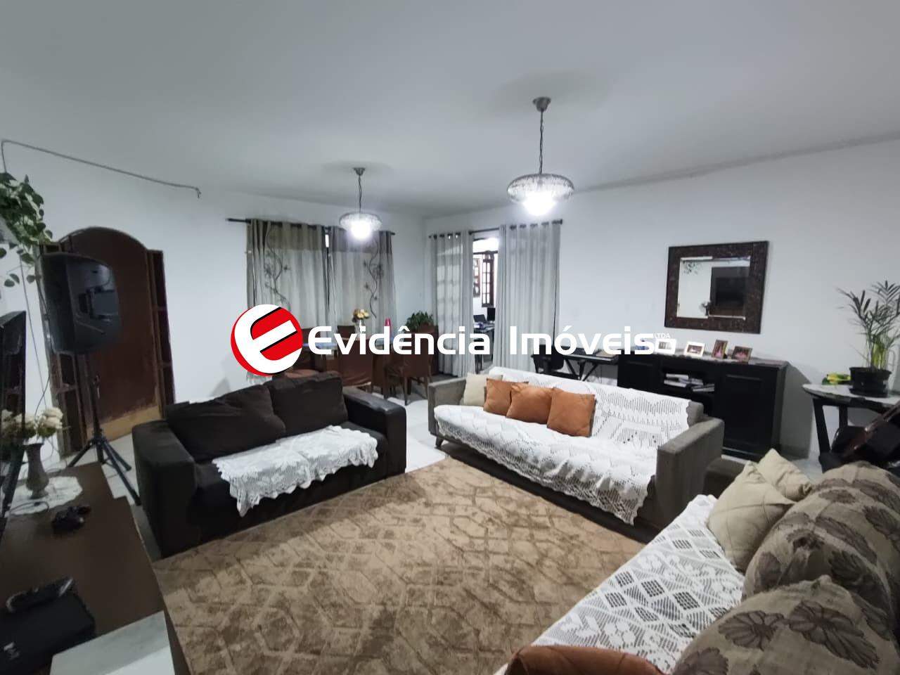 Sobrado à venda no Jardim Bom Pastor: sala de estar