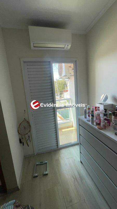 Sobrado à venda no Vila Alzira: 