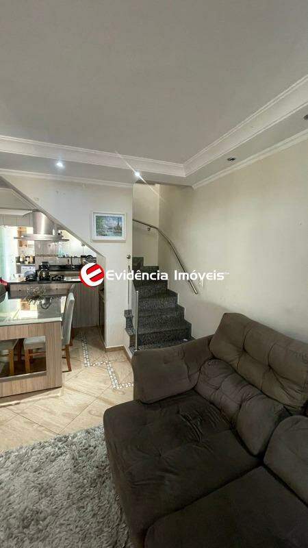 Sobrado à venda no Vila Alzira: 