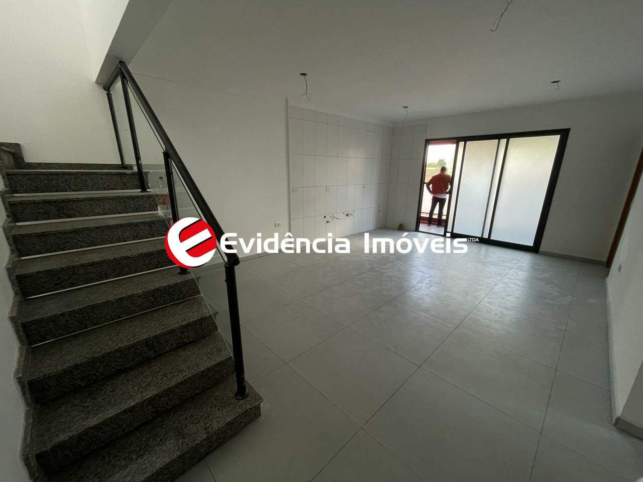 Cobertura à venda no Vila Guiomar: sala / cozinha
