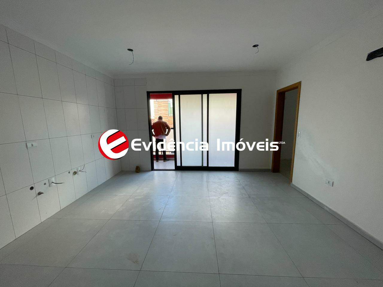 Cobertura à venda no Vila Guiomar: sala / cozinha