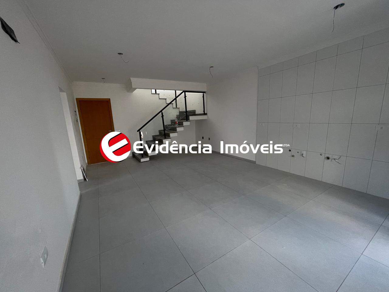 Cobertura à venda no Vila Guiomar: sala / cozinha