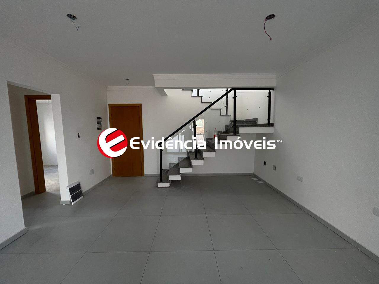 Cobertura à venda no Vila Guiomar: sala / cozinha