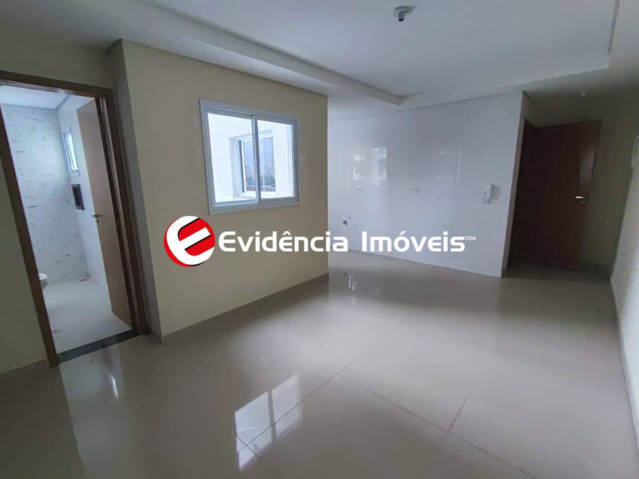 Cobertura à venda no Vila Valparaíso: sala 