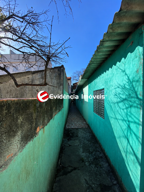 Sobrado à venda no Vila Scarpelli: 