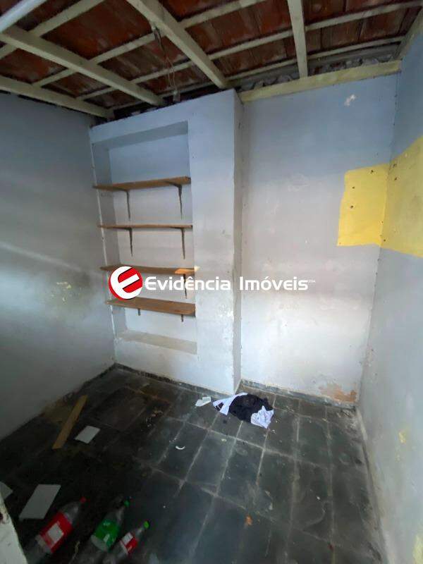 Sobrado à venda no Pinheirinho: 