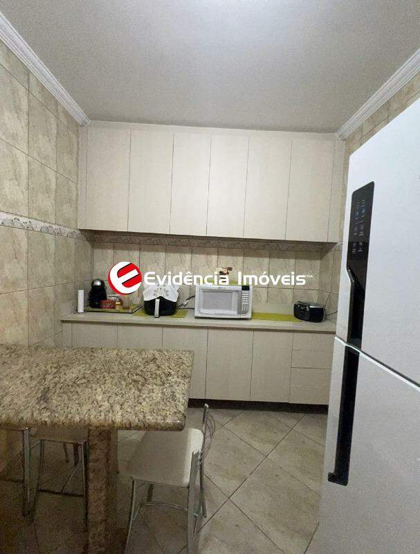 Sobrado à venda no Vila Humaitá: 