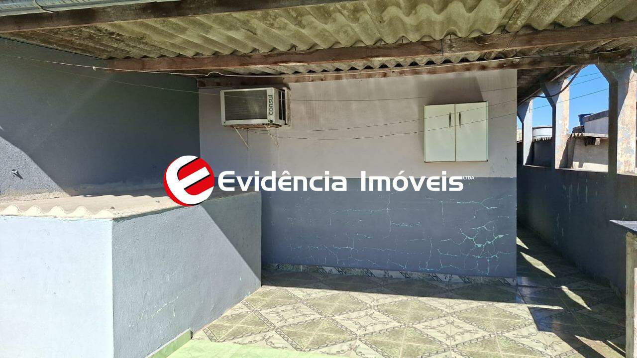 Casa à venda no Montanhão: 