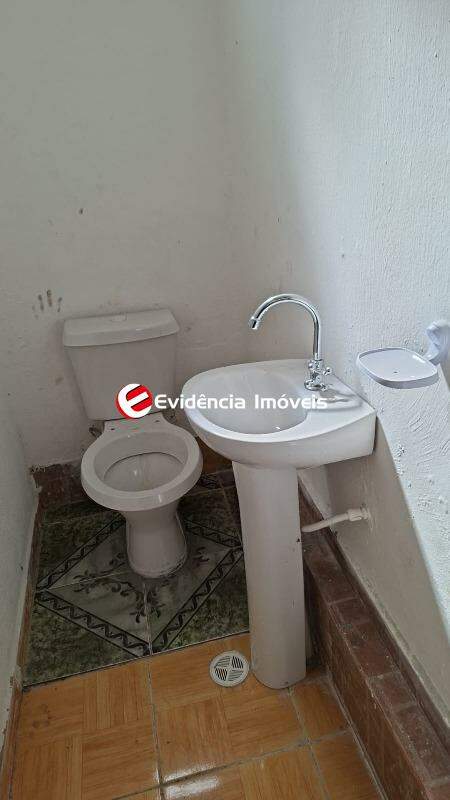 Casa à venda no Montanhão: 
