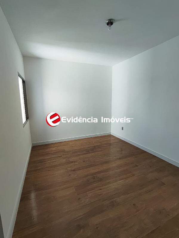 Apartamento à venda no Vila Scarpelli: 