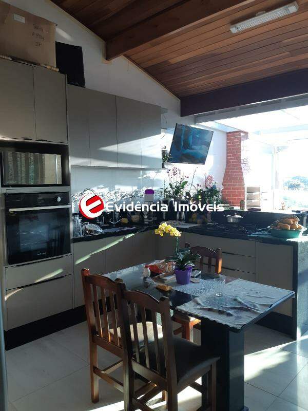 Cobertura à venda no Vila Floresta: 