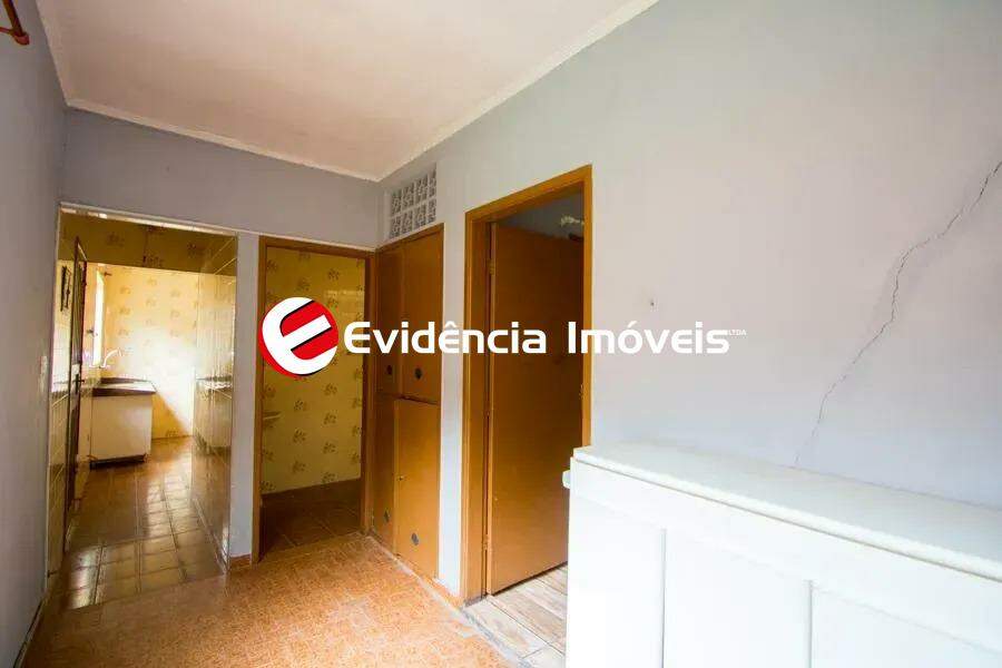 Casa à venda no Vila Alzira: 