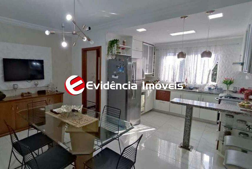 Sobrado à venda no Vila Floresta: 