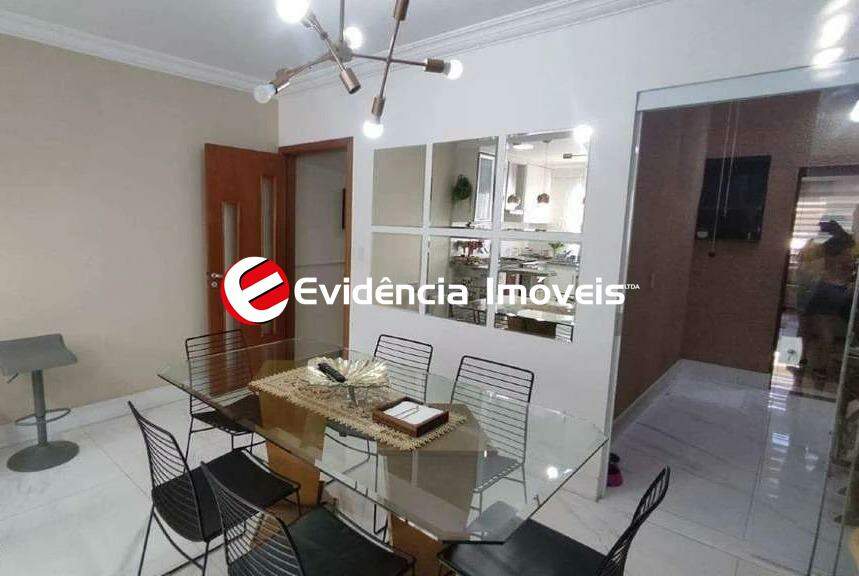 Sobrado à venda no Vila Floresta: 
