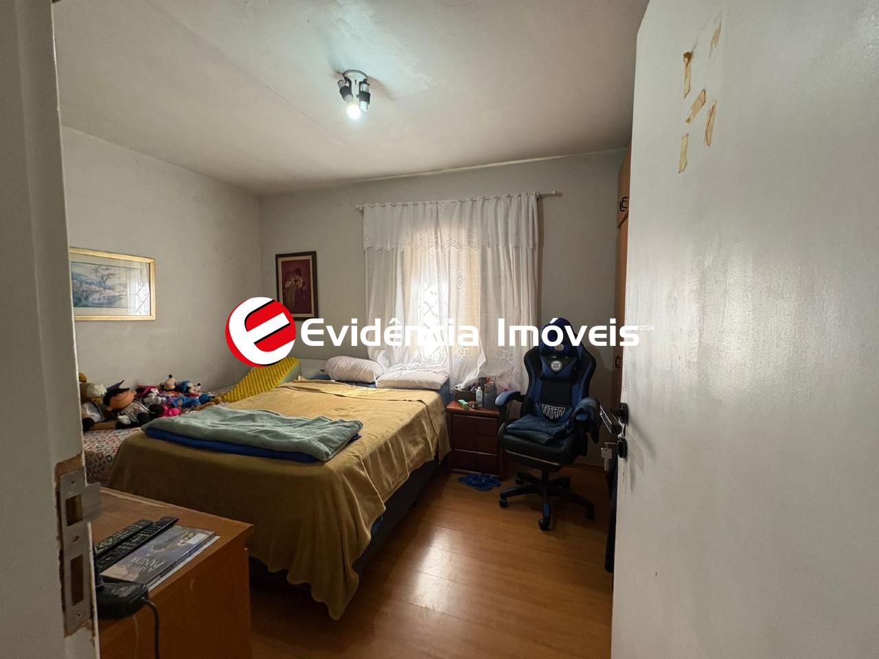 Sobrado à venda no Pinheirinho: 
