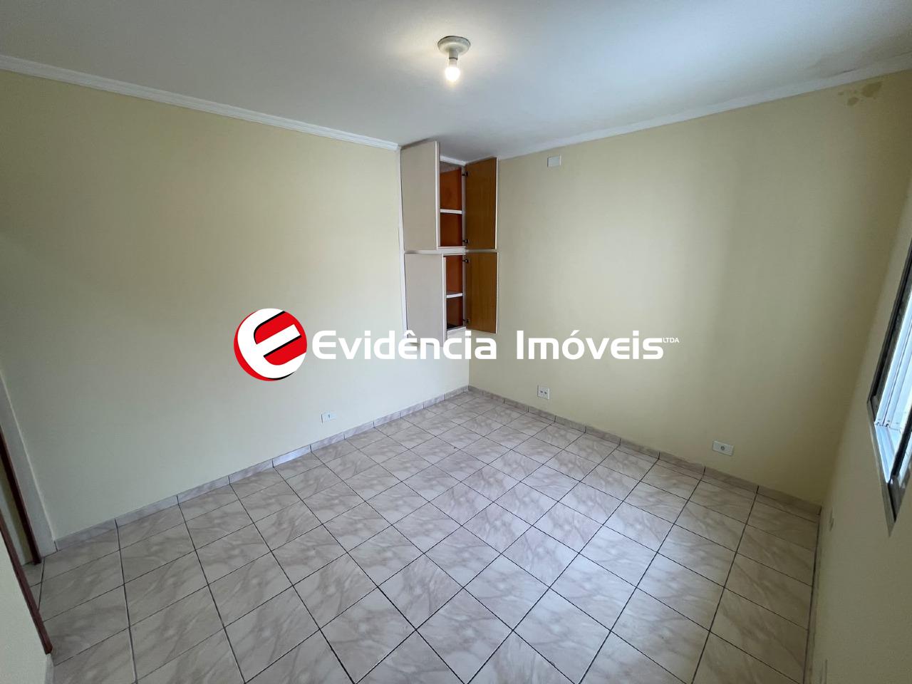 Sobrado à venda no Vila Scarpelli: 