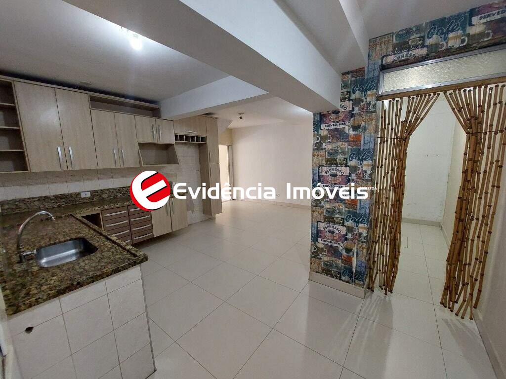 Sobrado à venda no Vila Scarpelli: 