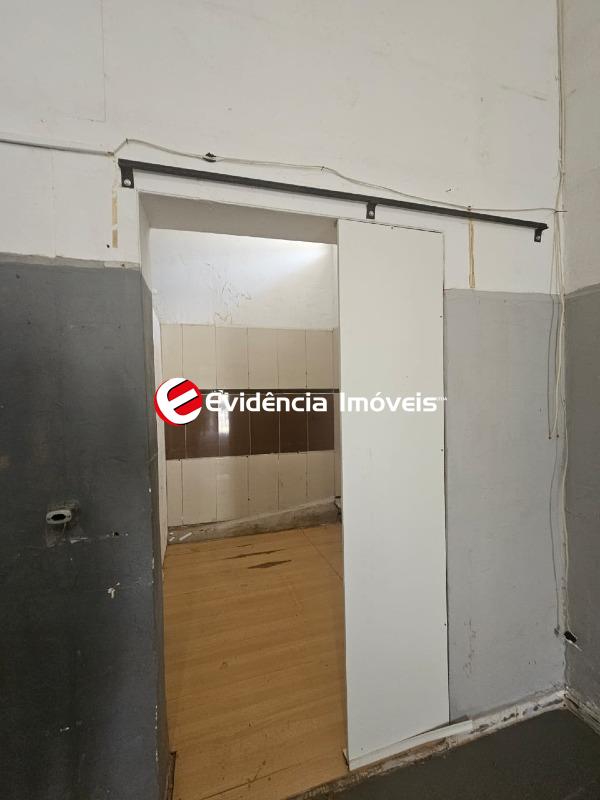 Salão à venda no Jardim Cristiane: 