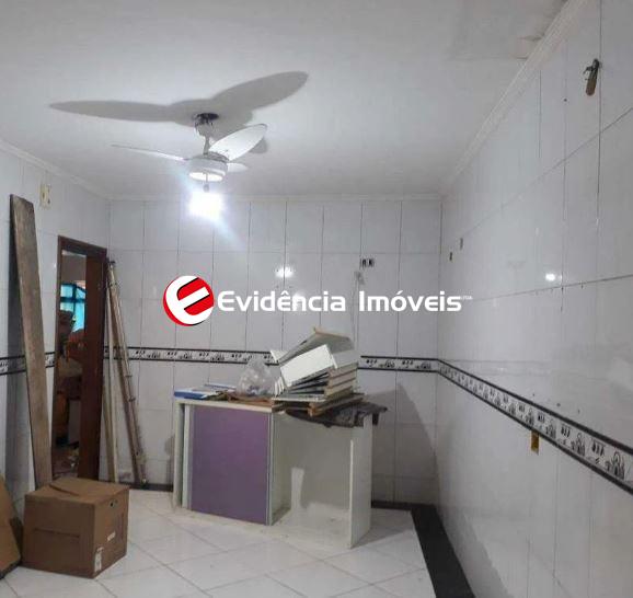 Sobrado à venda no Vila Gilda: 