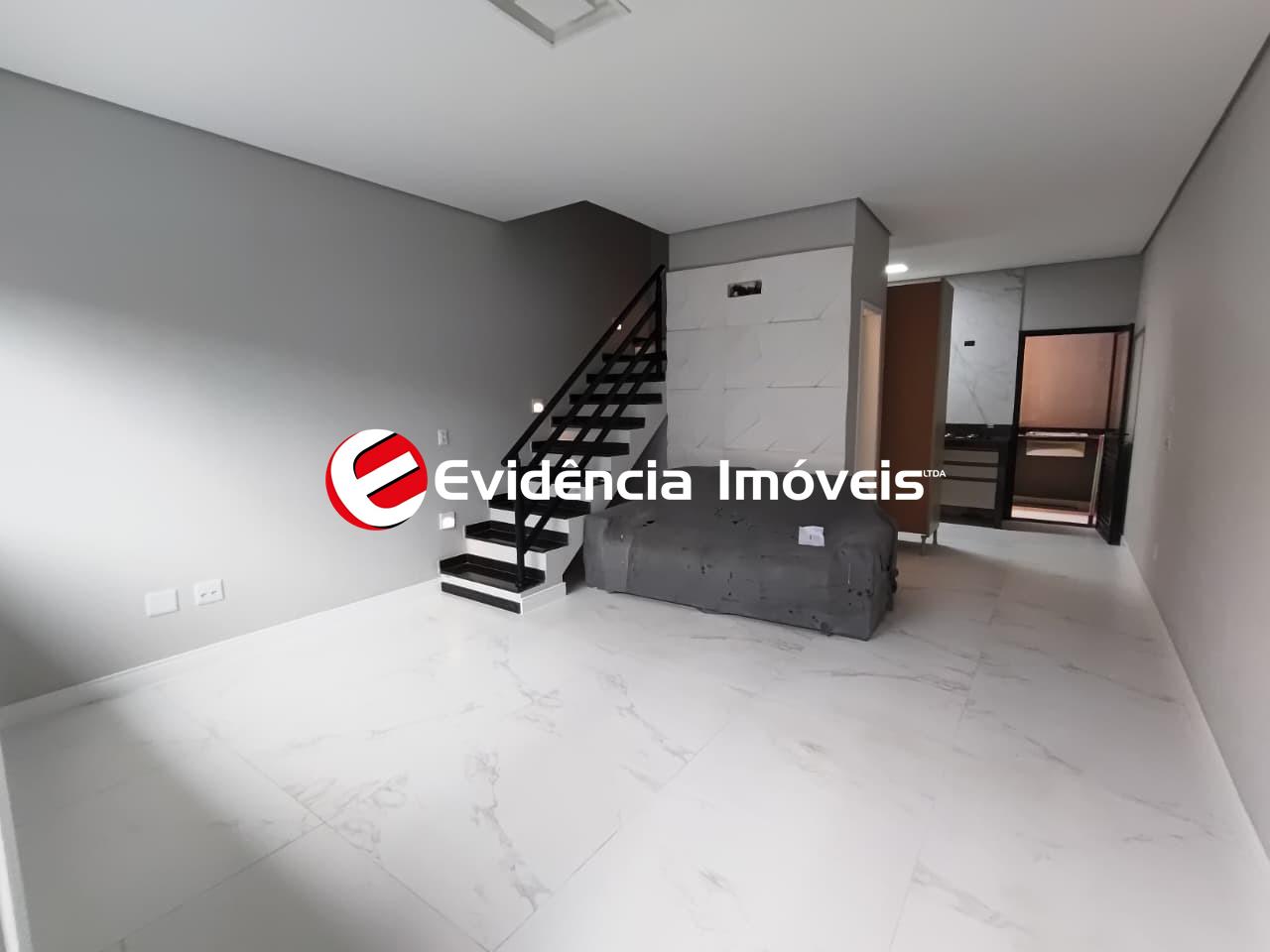 Sobrado à venda no Jardim Cristiane: 