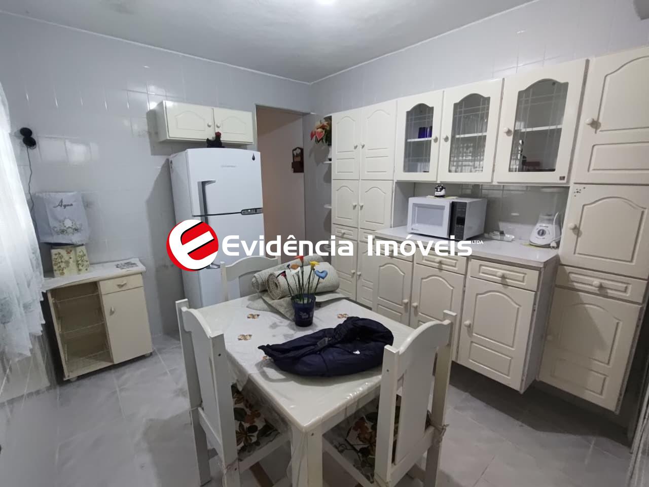 Sobrado à venda no Baeta Neves: 