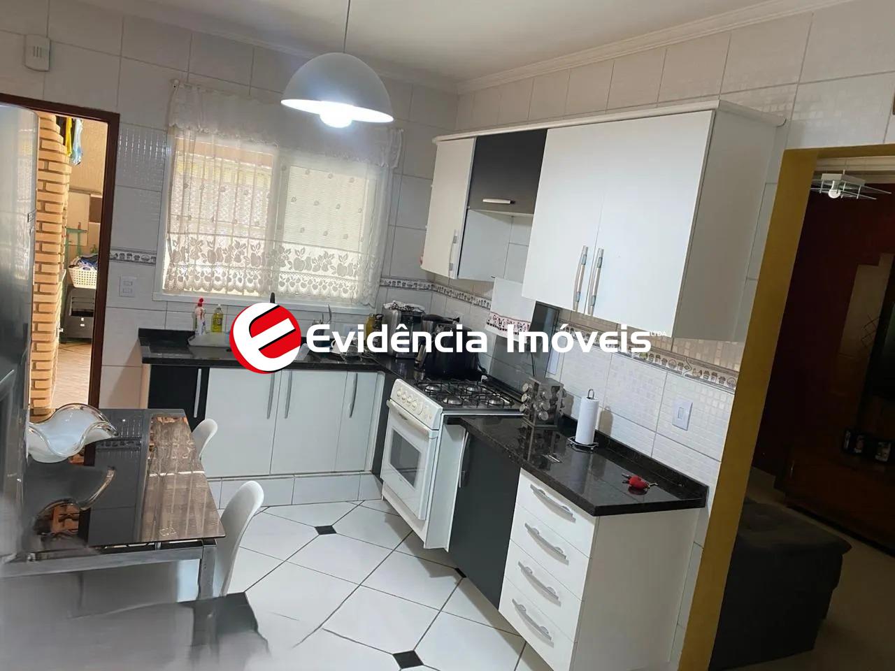 Sobrado à venda no Vila Junqueira: 