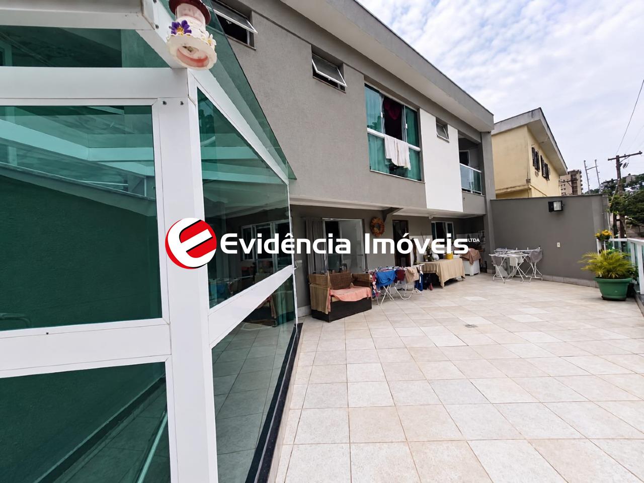 Sobrado à venda no Vila Guiomar: 