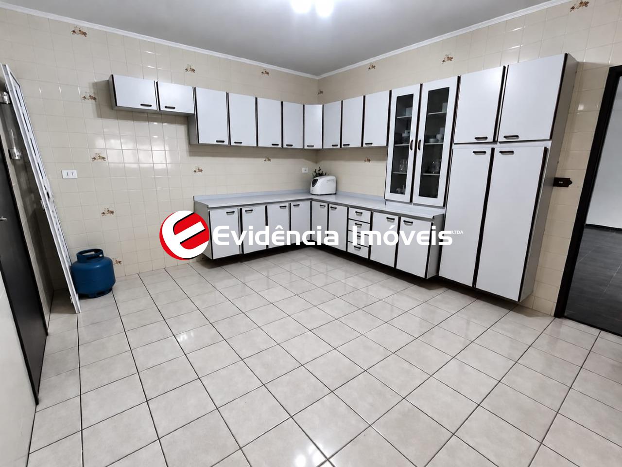 Sobrado à venda no Vila Scarpelli: Cozinha
