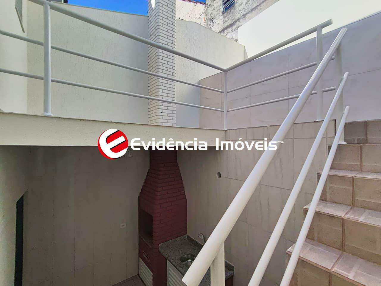Sobrado à venda no Campestre: 