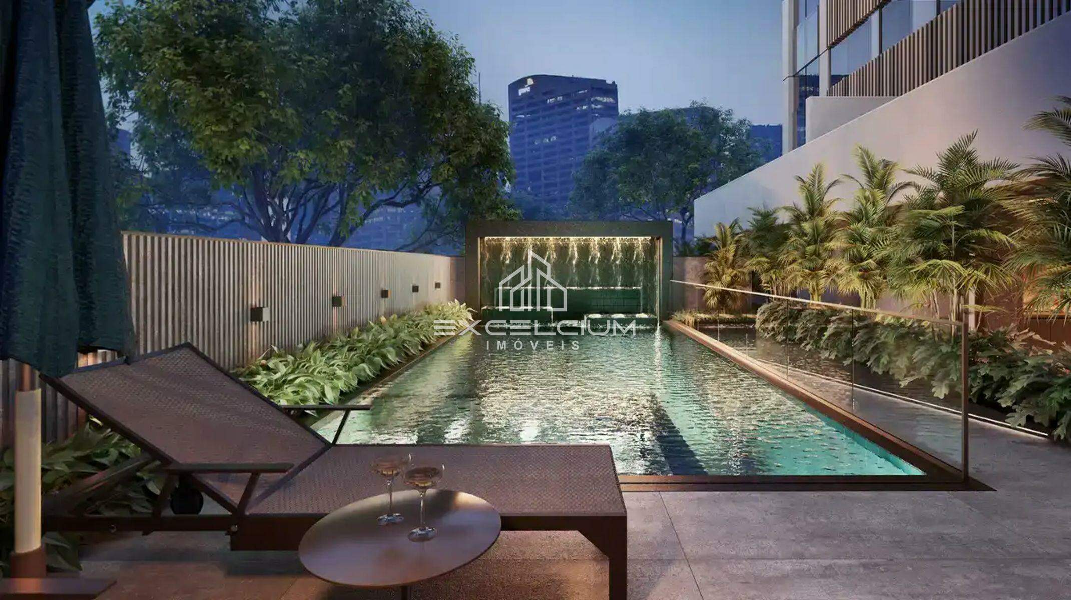 Apartamento à venda no Lourdes: Piscina