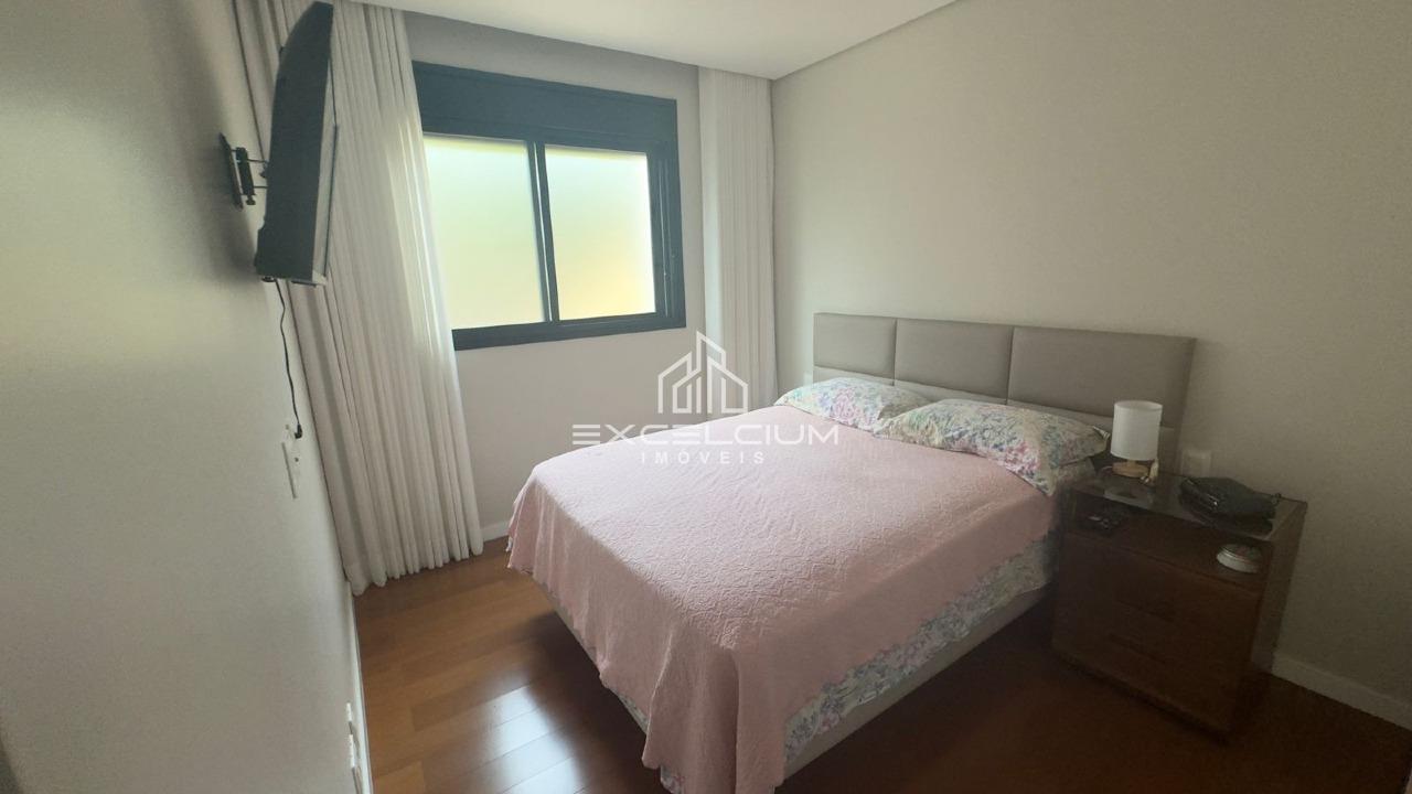 Apartamento à venda no Cruzeiro: 