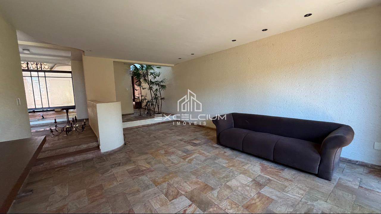 Casa à venda no Belvedere: 