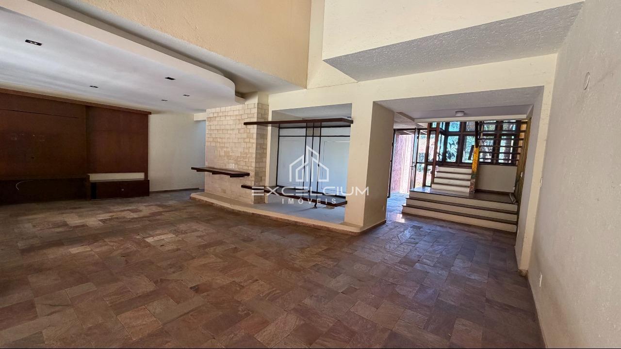 Casa à venda no Belvedere: 