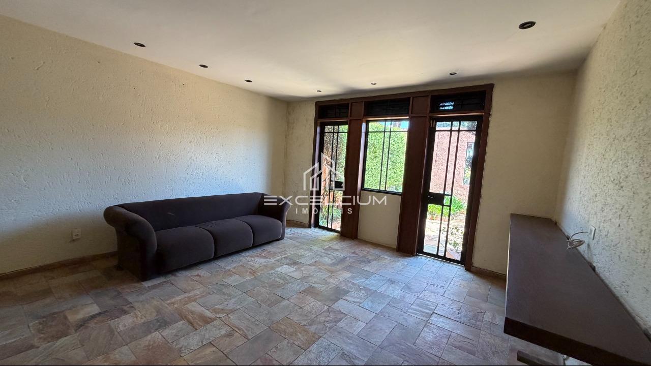 Casa à venda no Belvedere: 