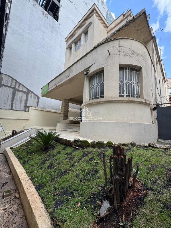 Casa à venda no Centro: 