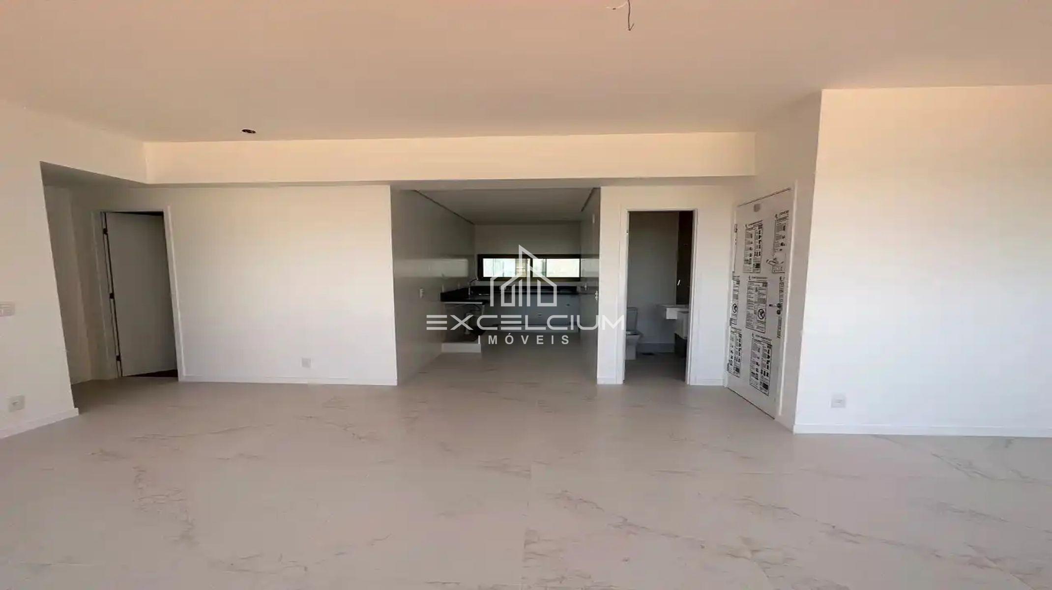 Apartamento à venda no Serra: Sala de estar e cozinha