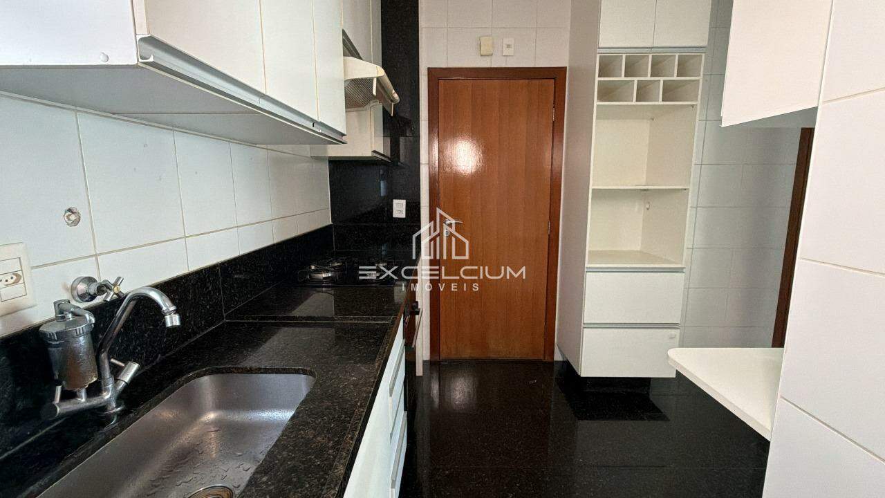 Apartamento para aluguel no Santo Agostinho: cozinha